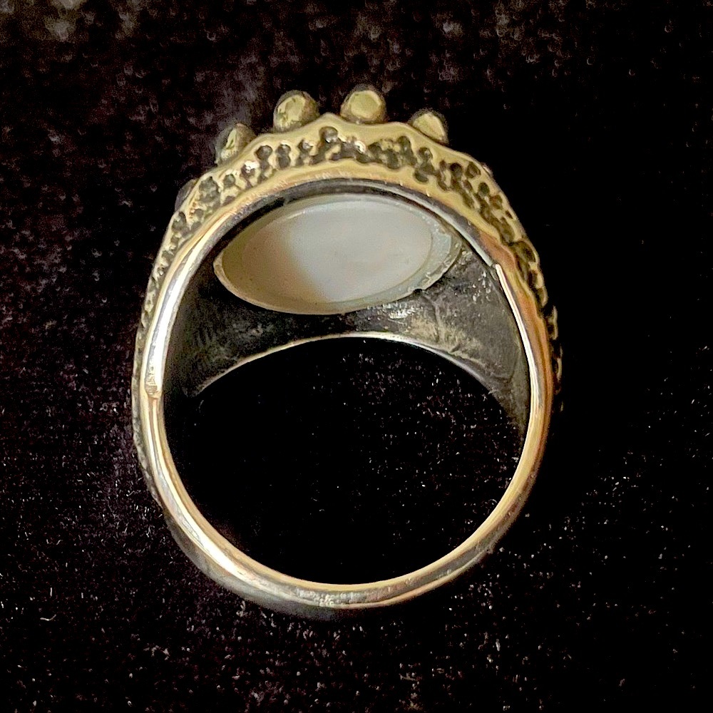 Silver Eyeball In Teeth Ring - Picture 3 of 5